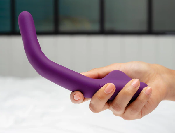 6 Tips for Using a Vibrator on Your Penis